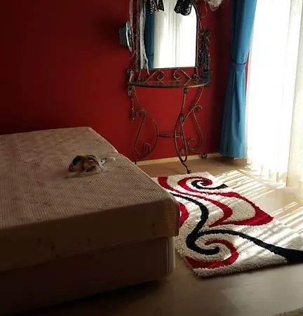 بيت للعطل Karadag Tatil Evi *