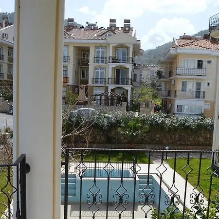 펜션 Karadag Tatil Evi *